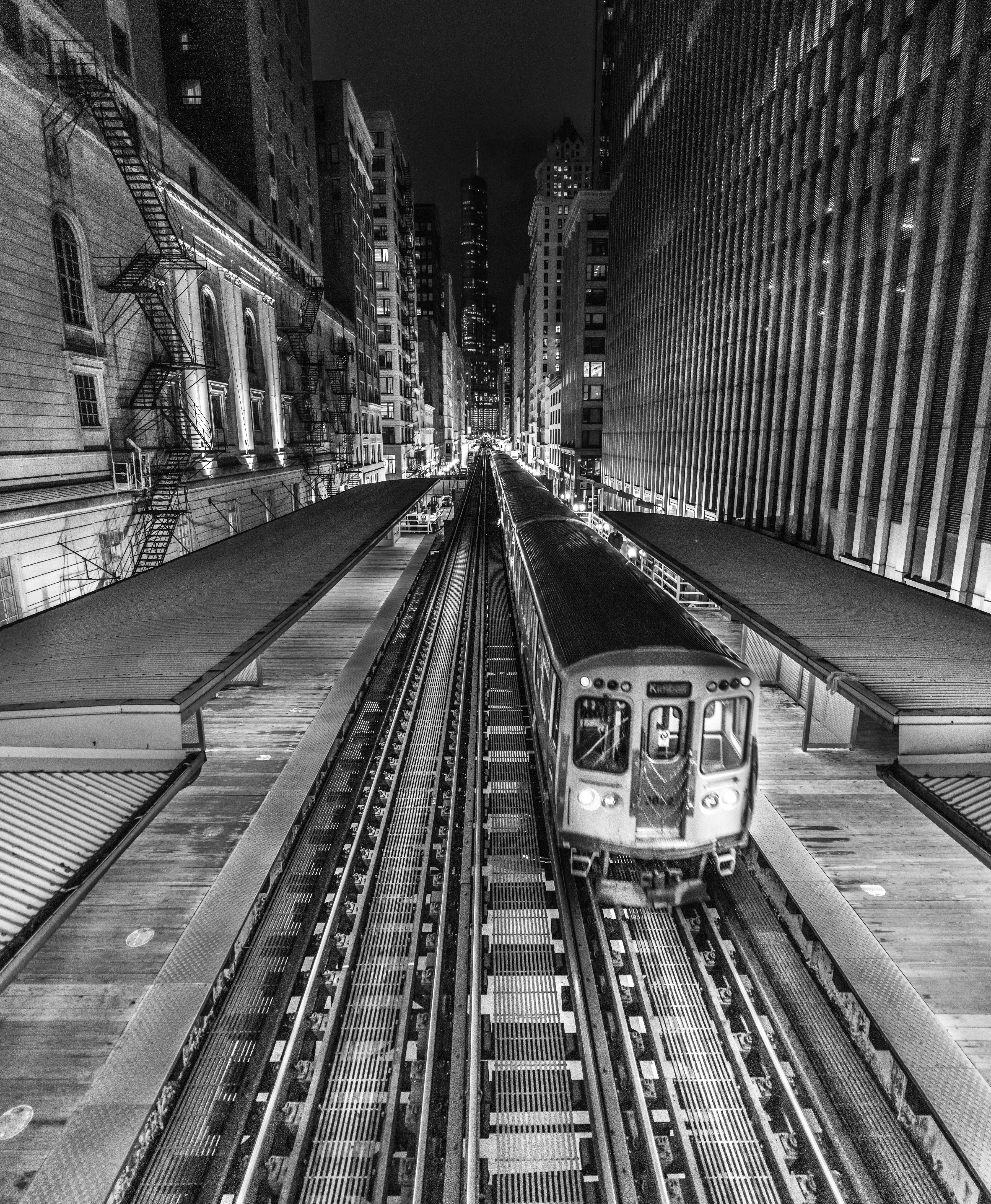 Chicago EL in Black & White – A Timeless Urban Fine Art Print